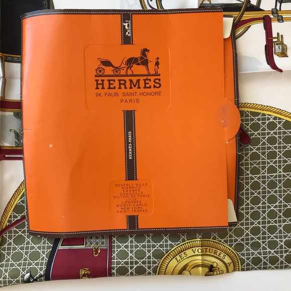 SOLD ⛄️ New Authentic Hermes 100% Silk Scarf - Picture 11 of 16